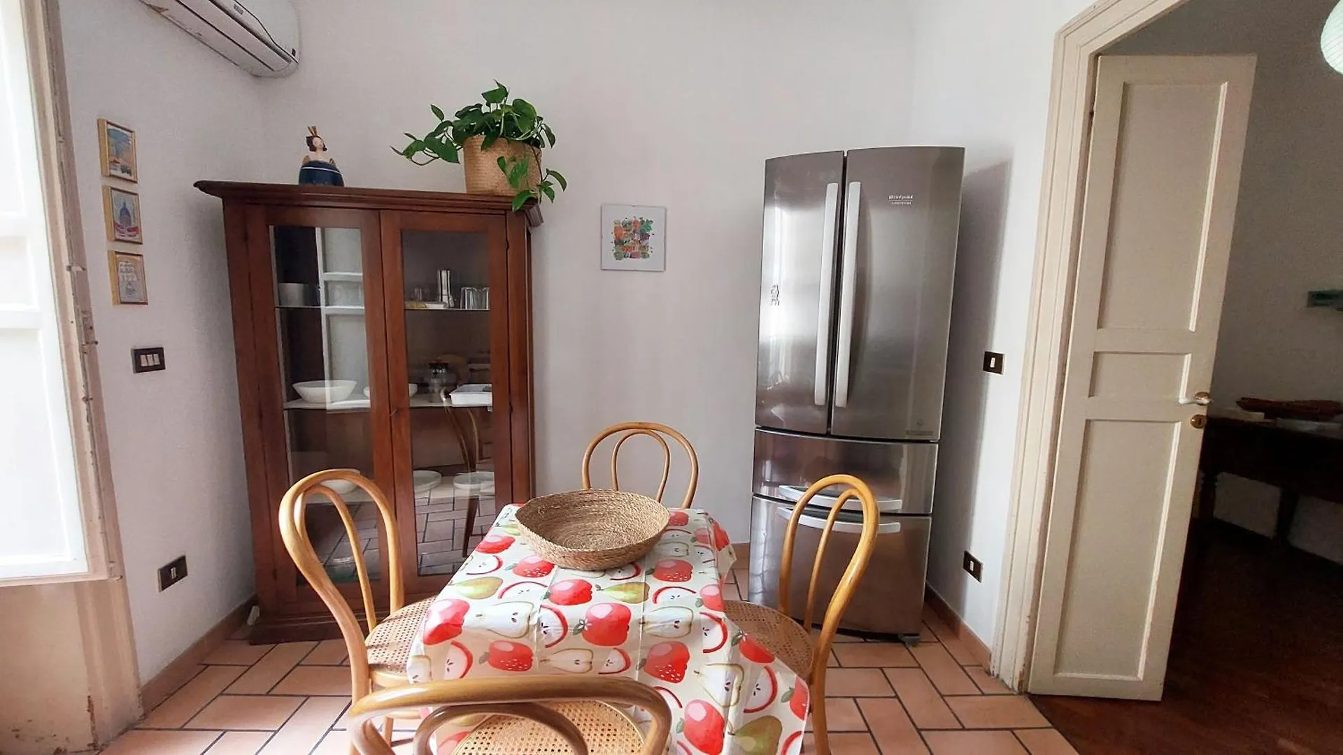 Casa Santoliva In Centro A Palermo Hotel 0*,  Italy